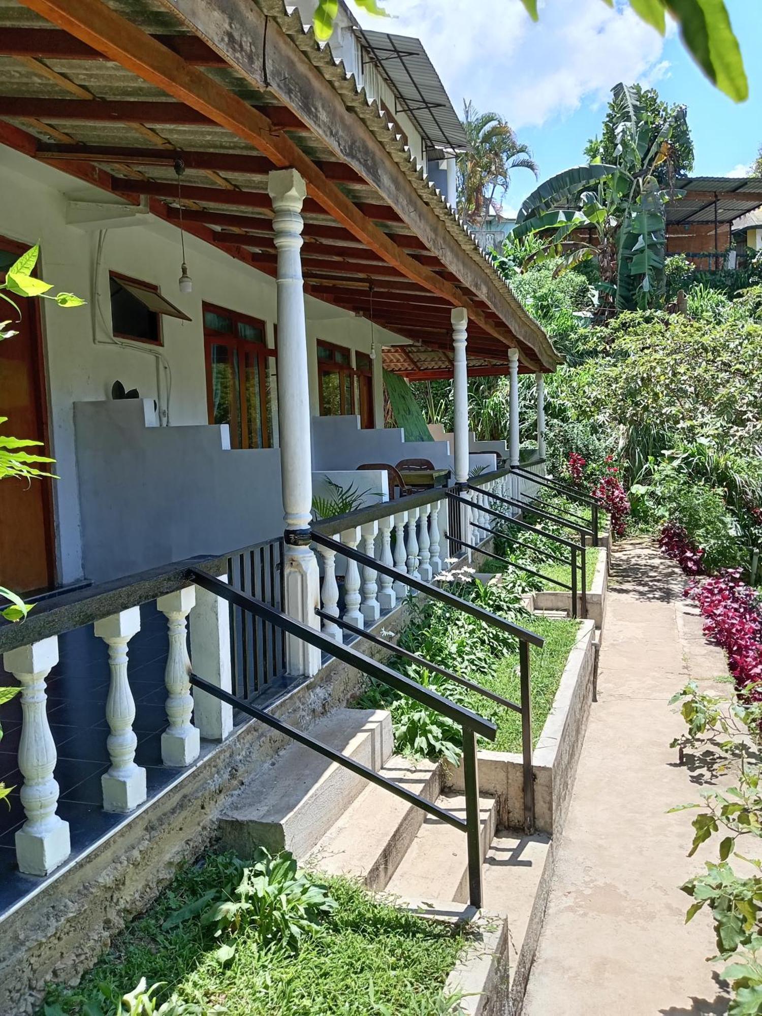 Soorya Inn Ella Exteriör bild