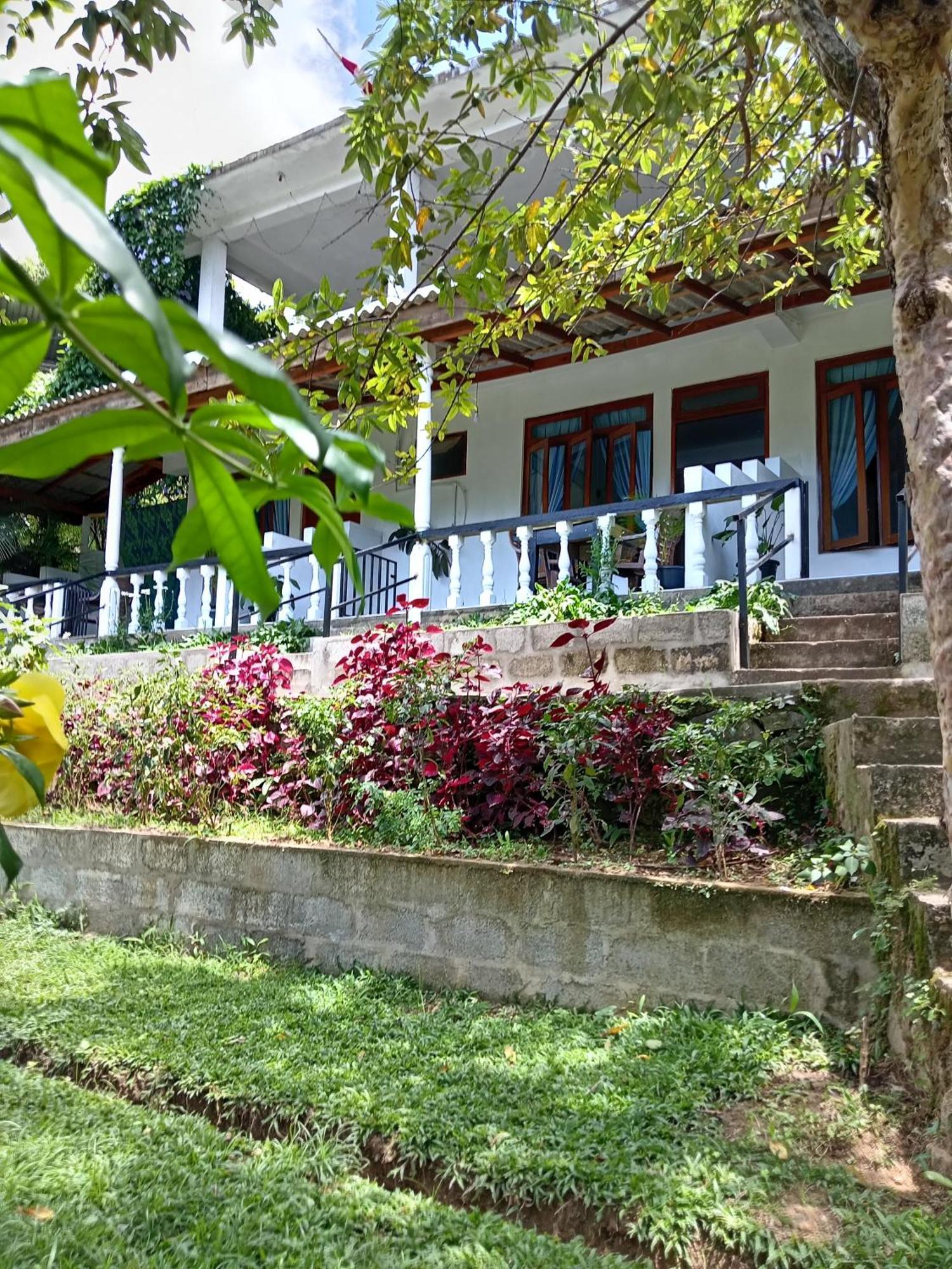 Soorya Inn Ella Exteriör bild